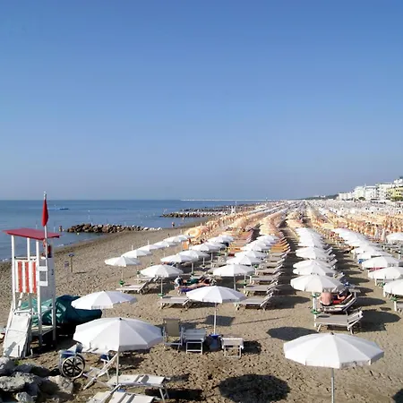 Sea View Flat For 7 Guests In A In Апартаменты *